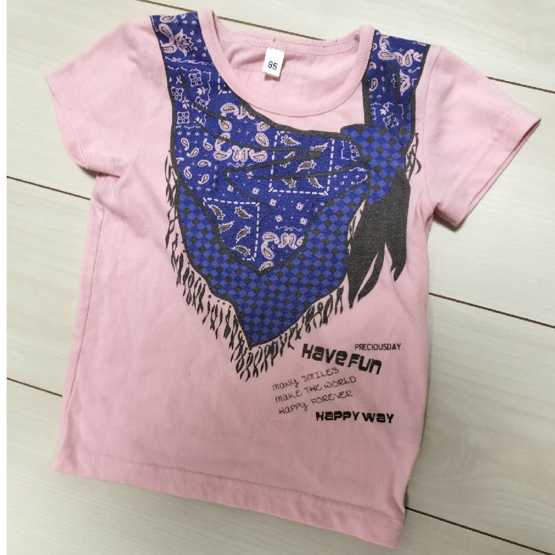 西松屋(ニシマツヤ)の3枚で300円Tシャツとタンクトップ キッズ/ベビー/マタニティのキッズ服男の子用(90cm~)(Tシャツ/カットソー)の商品写真