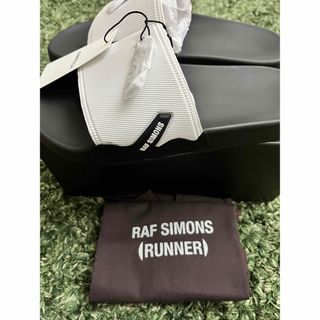 ラフシモンズ(RAF SIMONS)の新品　ラフ シモンズ　アストラ  シャワー   サンダル  ホワイト　39(サンダル)