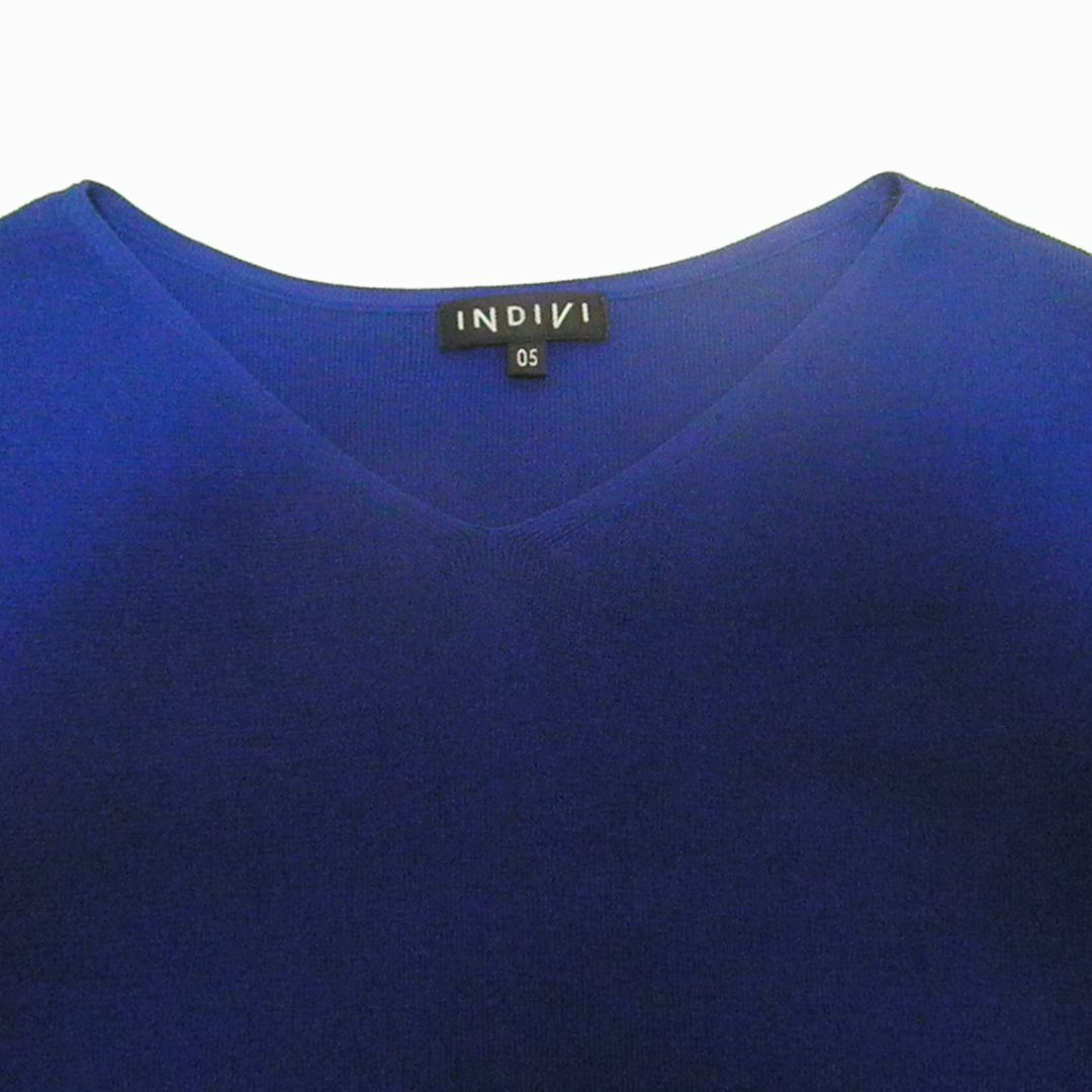 INDIVI(インディヴィ)のVネック ブルー半袖 05号 INDIVI XXS インディヴィ レディースのトップス(ニット/セーター)の商品写真