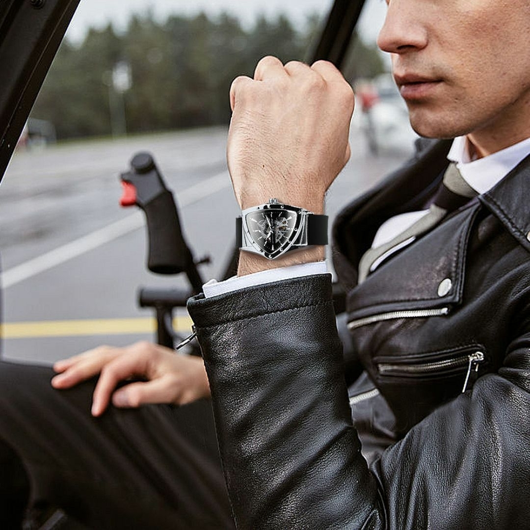 Winner社メンズ腕時計 自動巻き 三角形 ブラック黒 ステンレス シリコンY メンズの時計(腕時計(アナログ))の商品写真