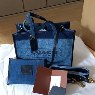 コーチ(COACH)のCOACH コーチ フィールド トート 30 2Wayショルダーバッグ デニム(トートバッグ)