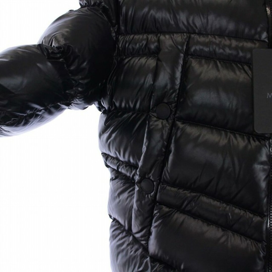 MONCLER(モンクレール)のモンクレール 22AW クレア ダウンジャケット ジップアップ フード 2 黒 レディースのジャケット/アウター(ダウンジャケット)の商品写真