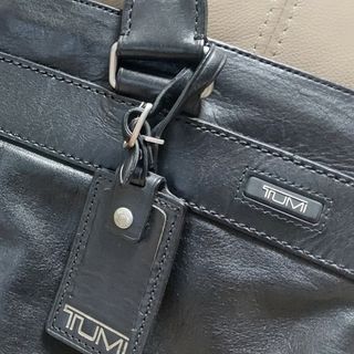 トゥミ(TUMI)のTUMI本革ビジネスバッグA4(値下げ致しました)(ビジネスバッグ)