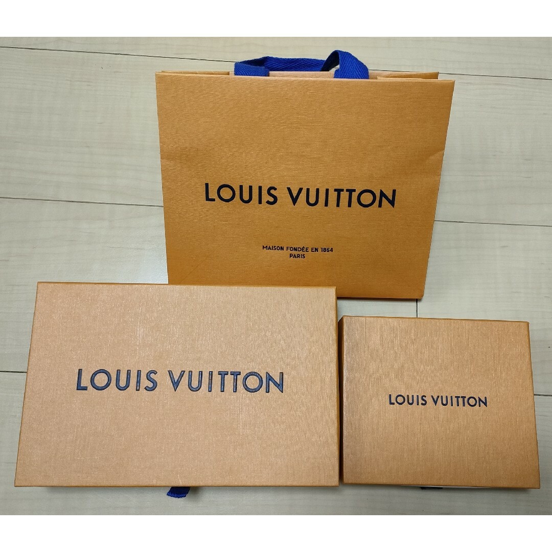 LOUIS VUITTON(ルイヴィトン)のLOUISVUITTON　ルイヴィトン　空箱　長財布　キーケース　美品 レディースのファッション小物(財布)の商品写真