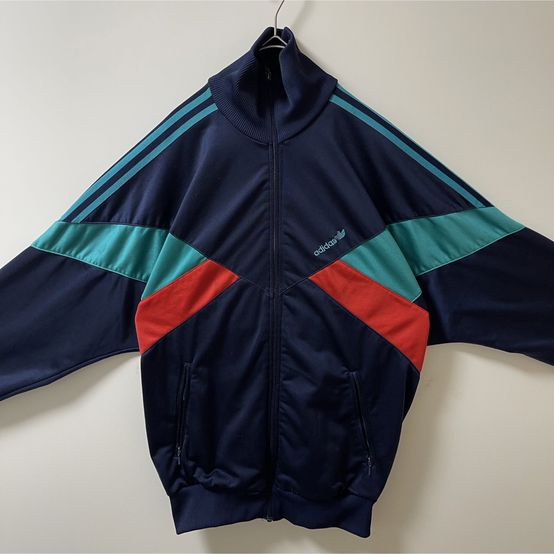 adidas - 90s】アディダス刺繍トラックジャケット古着ジャージ adidas - 90s】アディダス刺繍トラックジャケット古着ジャージ