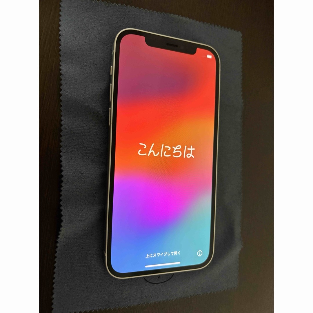 Apple(アップル)のiPhone 12 128GB ホワイト SIMフリー スマホ/家電/カメラのスマートフォン/携帯電話(スマートフォン本体)の商品写真