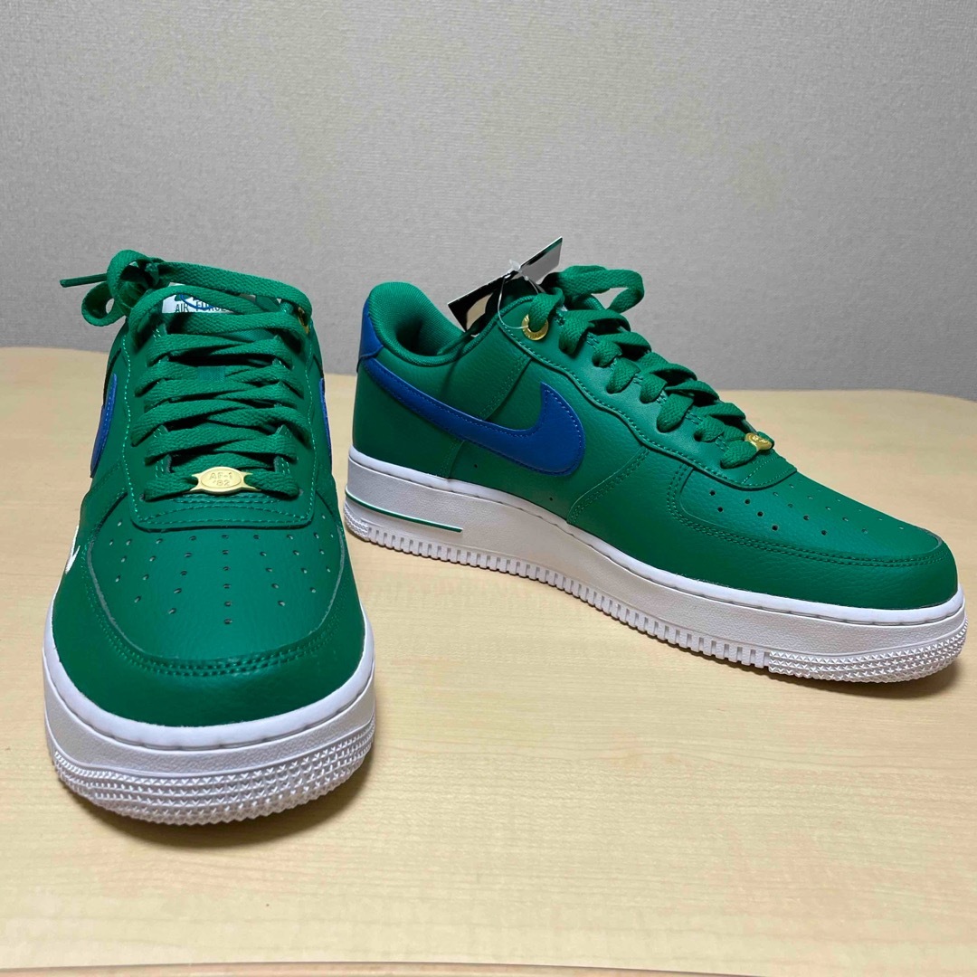 NIKE(ナイキ)のNIKE AIR FORCE 1 '07 LV8"40th ANNVERSARY メンズの靴/シューズ(スニーカー)の商品写真