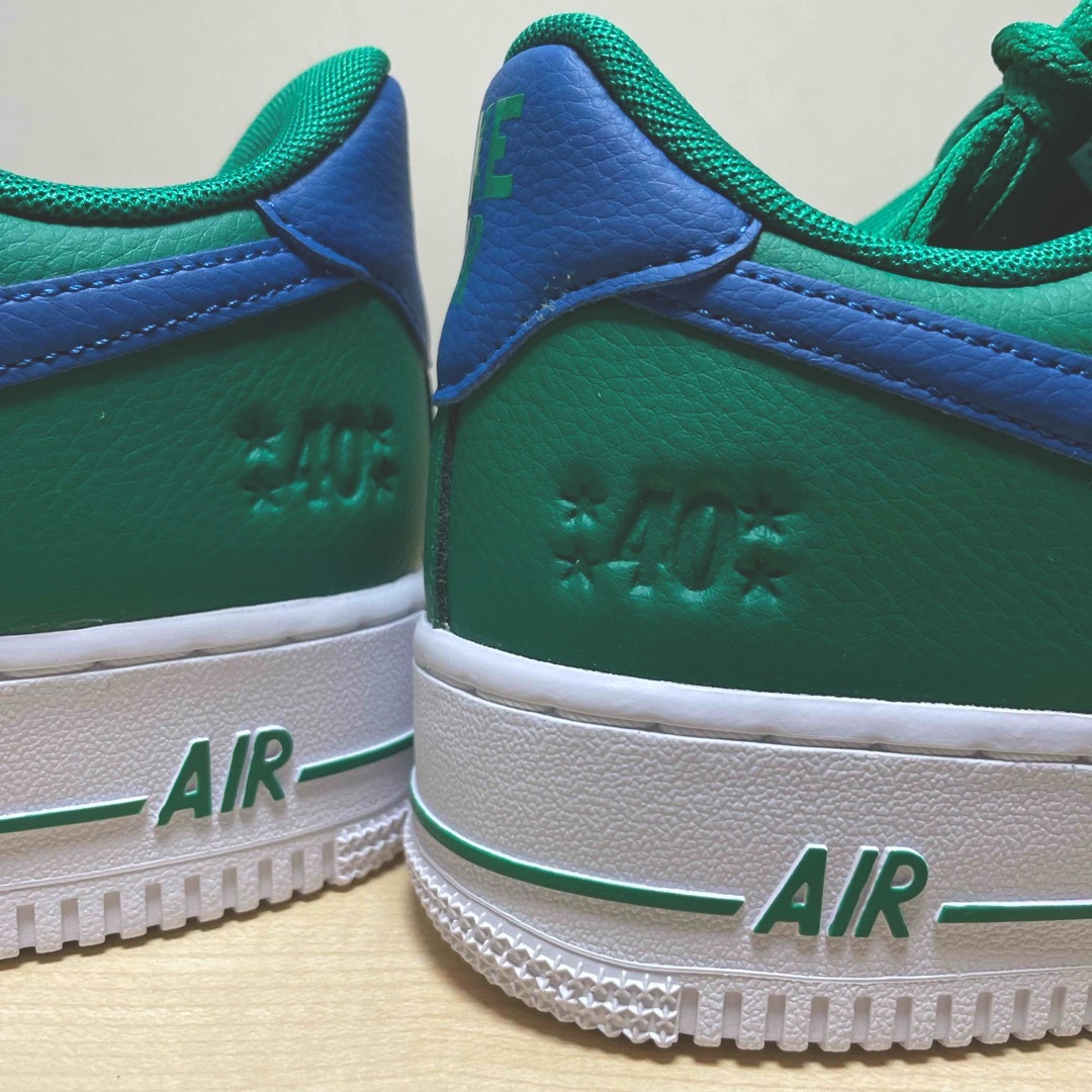 NIKE(ナイキ)のNIKE AIR FORCE 1 '07 LV8"40th ANNVERSARY メンズの靴/シューズ(スニーカー)の商品写真