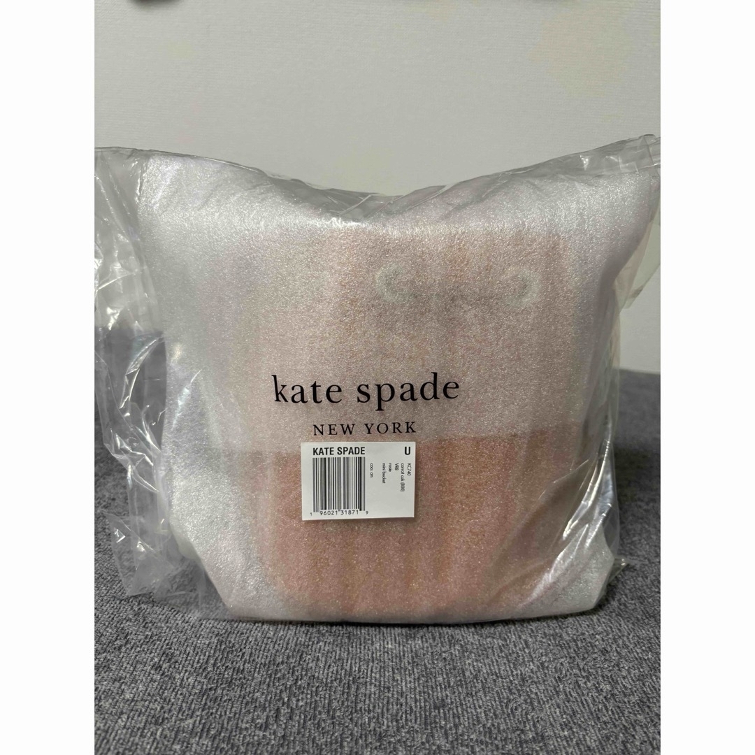 kate spade new york(ケイトスペードニューヨーク)の【新品未使用】kate spade ケイトスペード　ロージーミニバケットバッグ レディースのバッグ(ショルダーバッグ)の商品写真