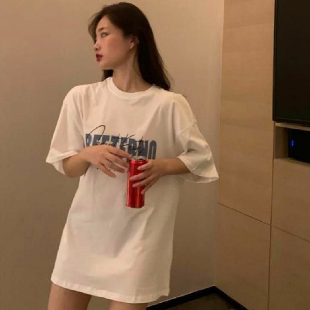 韓国風 ロゴ on ロゴTシャツ 白 L ユニセックス レディースのトップス(Tシャツ(半袖/袖なし))の商品写真