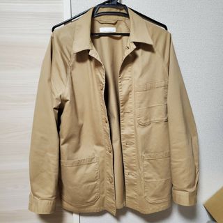 ユニクロ(UNIQLO)のﾕﾆｸﾛ　ﾕｰﾃｨﾘﾃｨｼﾞｬｹｯﾄ　ﾍﾞｰｼﾞｭ(カバーオール)