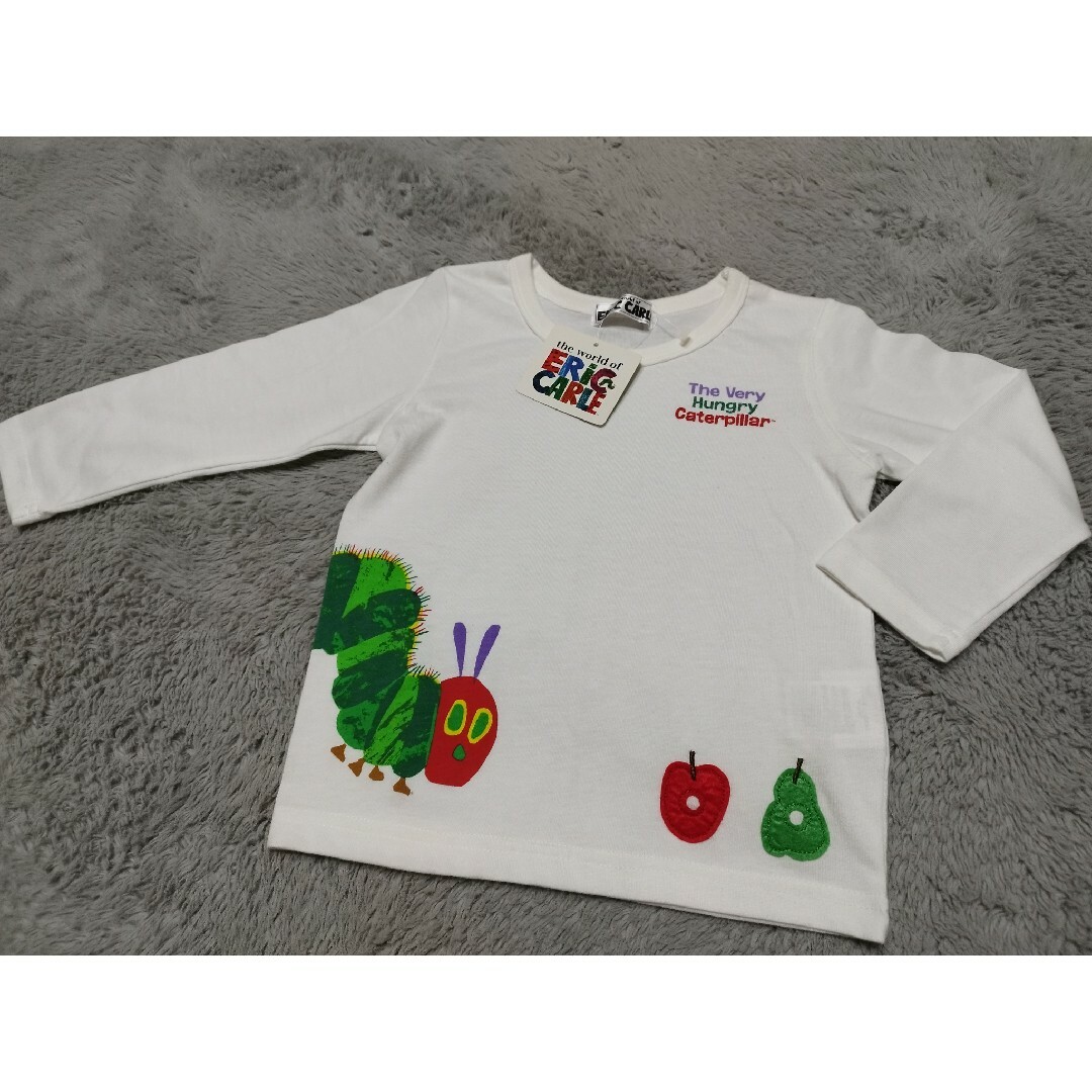 ERIC CARLE(エリックカール)の●　はらぺこあおむし　100 長袖Tシャツ キッズ/ベビー/マタニティのキッズ服男の子用(90cm~)(Tシャツ/カットソー)の商品写真