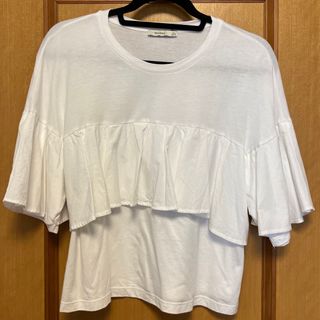 ベルシュカ(Bershka)の【匿名・送料無料 】ベルシュカ　フリル　Tシャツ(Tシャツ(半袖/袖なし))