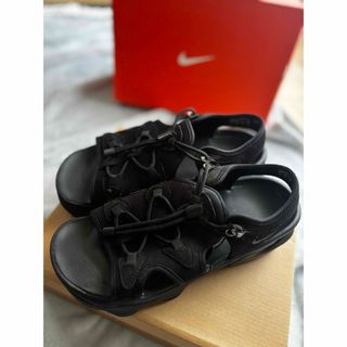 ナイキ(NIKE)の正規品 美品 NIKE ナイキ エアマックスココ サンダル 25cm(サンダル)