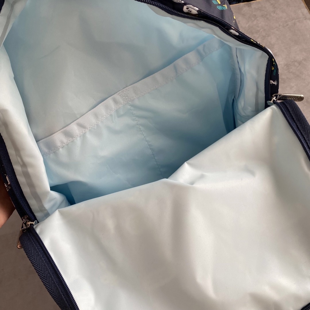 LeSportsac(レスポートサック)の[新品] レスポートサック　スヌーピー　トラベルお出かけリュック　旅行 レディースのバッグ(リュック/バックパック)の商品写真