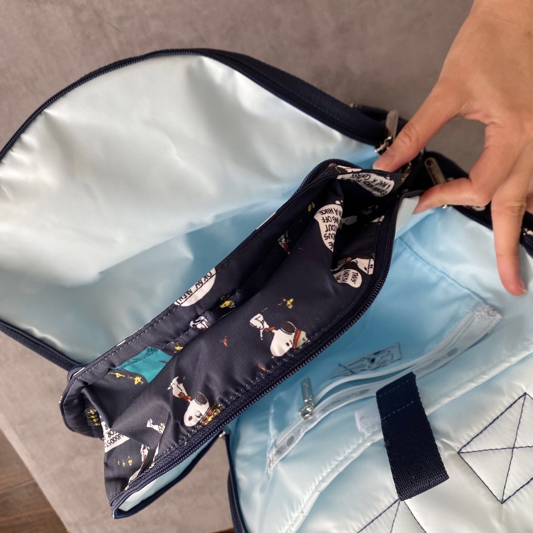 LeSportsac(レスポートサック)の[新品] レスポートサック　スヌーピー　トラベルお出かけリュック　旅行 レディースのバッグ(リュック/バックパック)の商品写真