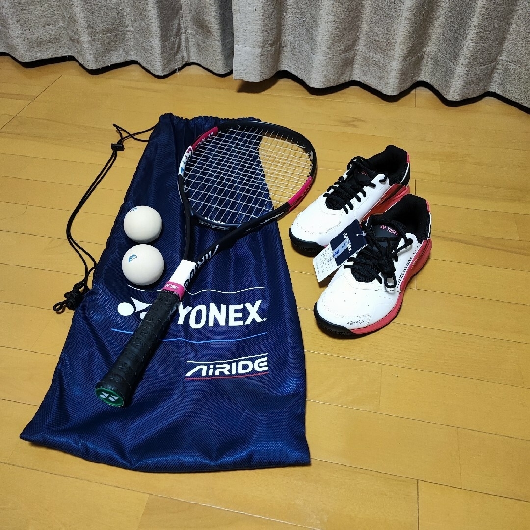 YONEX(ヨネックス)のYONEX　ソフトテニス　中古　ラケット　シューズ　セット　中学　女子　部活 スポーツ/アウトドアのテニス(ラケット)の商品写真