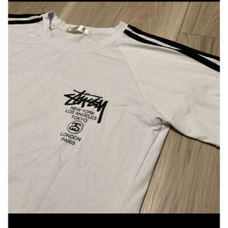 ステューシー(STUSSY)のSTUSSYオフホワイト3ラインコットンT(Tシャツ/カットソー(半袖/袖なし))