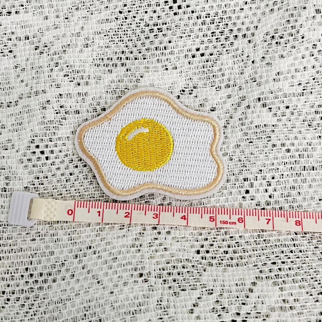 刺繍ワッペン　めだまやき　たまごやき　卵　玉子　料理　フード ハンドメイドの素材/材料(各種パーツ)の商品写真