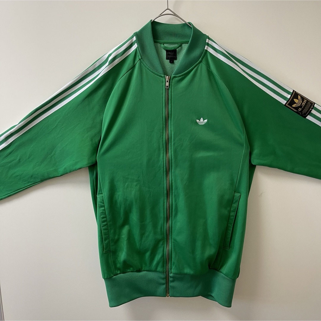 adidas - ビック90s】アディダス刺繍トラックジャケット古着 adidas - ビック90s】アディダス刺繍トラックジャケット古着