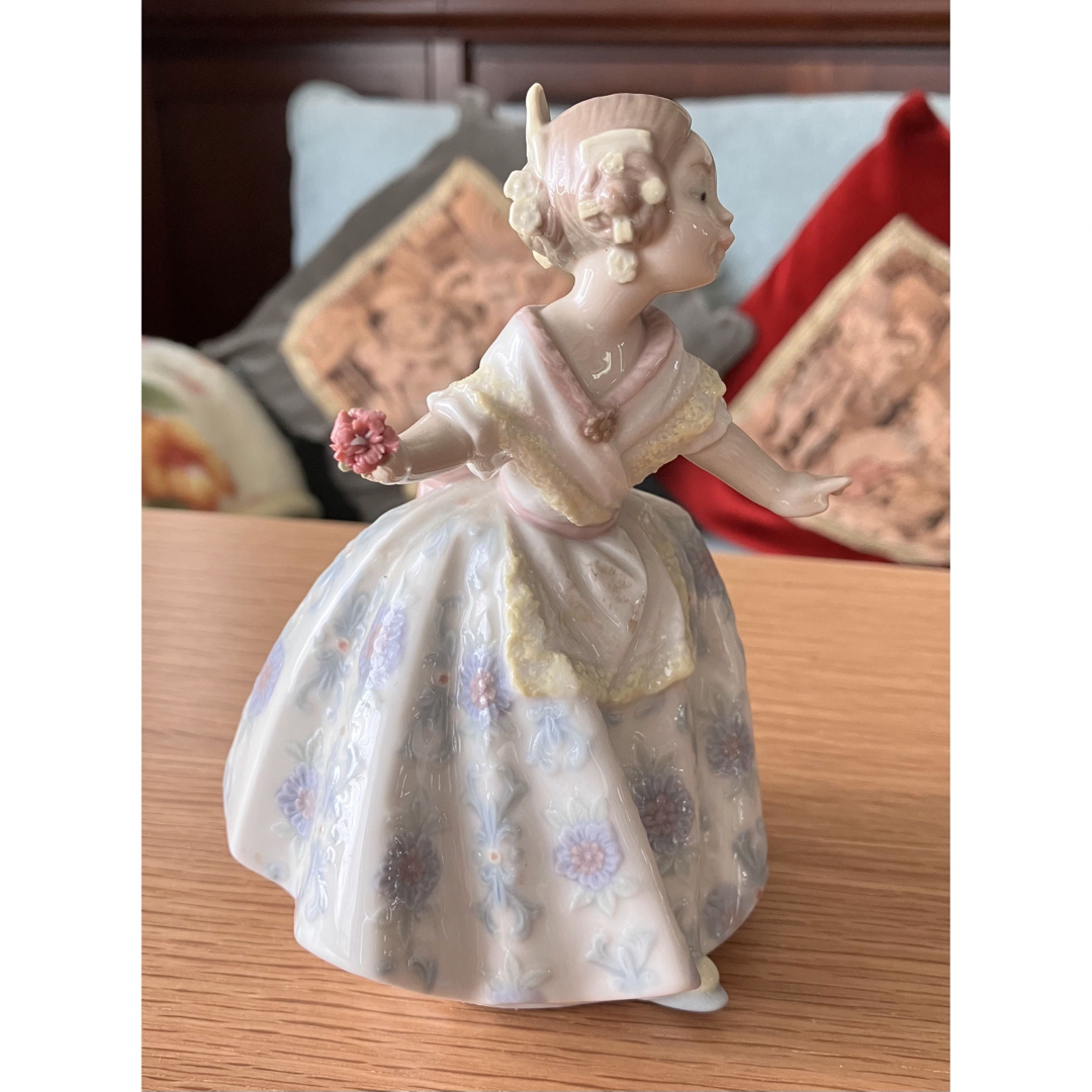 リヤドロ LLADRO フィギュリン 5375 エンタメ/ホビーの美術品/アンティーク(陶芸)の商品写真