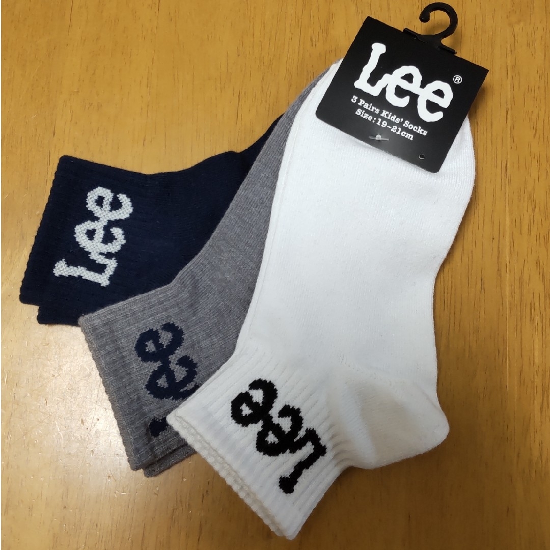 Lee(リー)のLee　子ども靴下　19〜21ⅽⅿ　新品　３足組 キッズ/ベビー/マタニティのこども用ファッション小物(靴下/タイツ)の商品写真