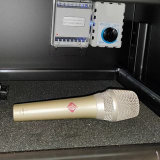 NEUMANN (ノイマン)　KMS105 コンデンサーマイク　極美品(マイク)