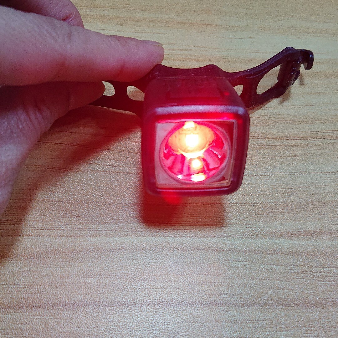 TREK(トレック)のBontrager Flare R City Rear Bike Light 自動車/バイクのバイク(パーツ)の商品写真