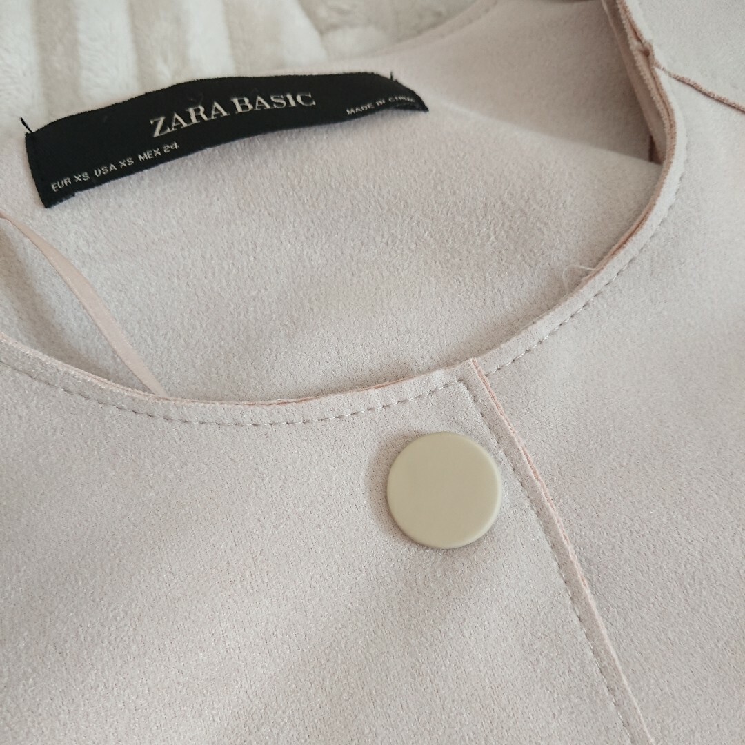 ZARA(ザラ)のスエード風 ロングコート ZARA ベージュ系 ＸＳ レディースのジャケット/アウター(ロングコート)の商品写真