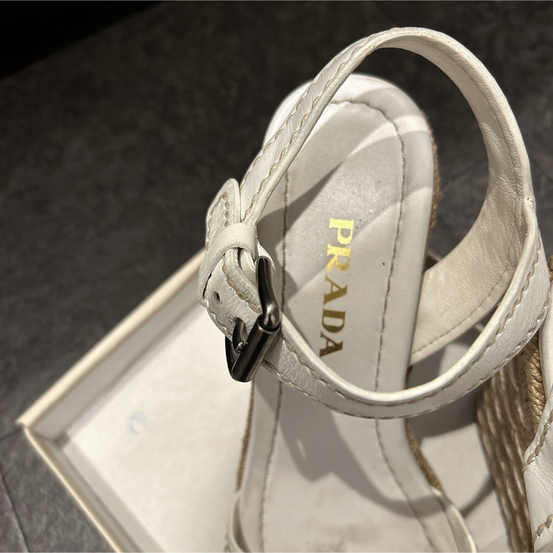 PRADA(プラダ)のPRADA プラダ ウェッジソール サンダル 23.5cm レディースの靴/シューズ(サンダル)の商品写真