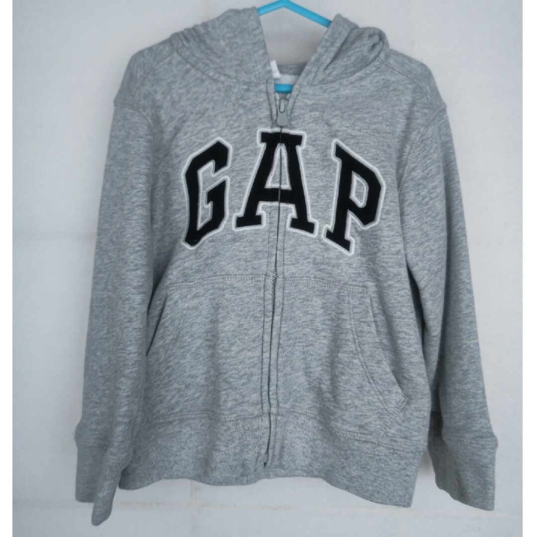 babyGAP(ベビーギャップ)のGAP パーカー　キッズ　106cm 4years キッズ/ベビー/マタニティのキッズ服男の子用(90cm~)(ジャケット/上着)の商品写真