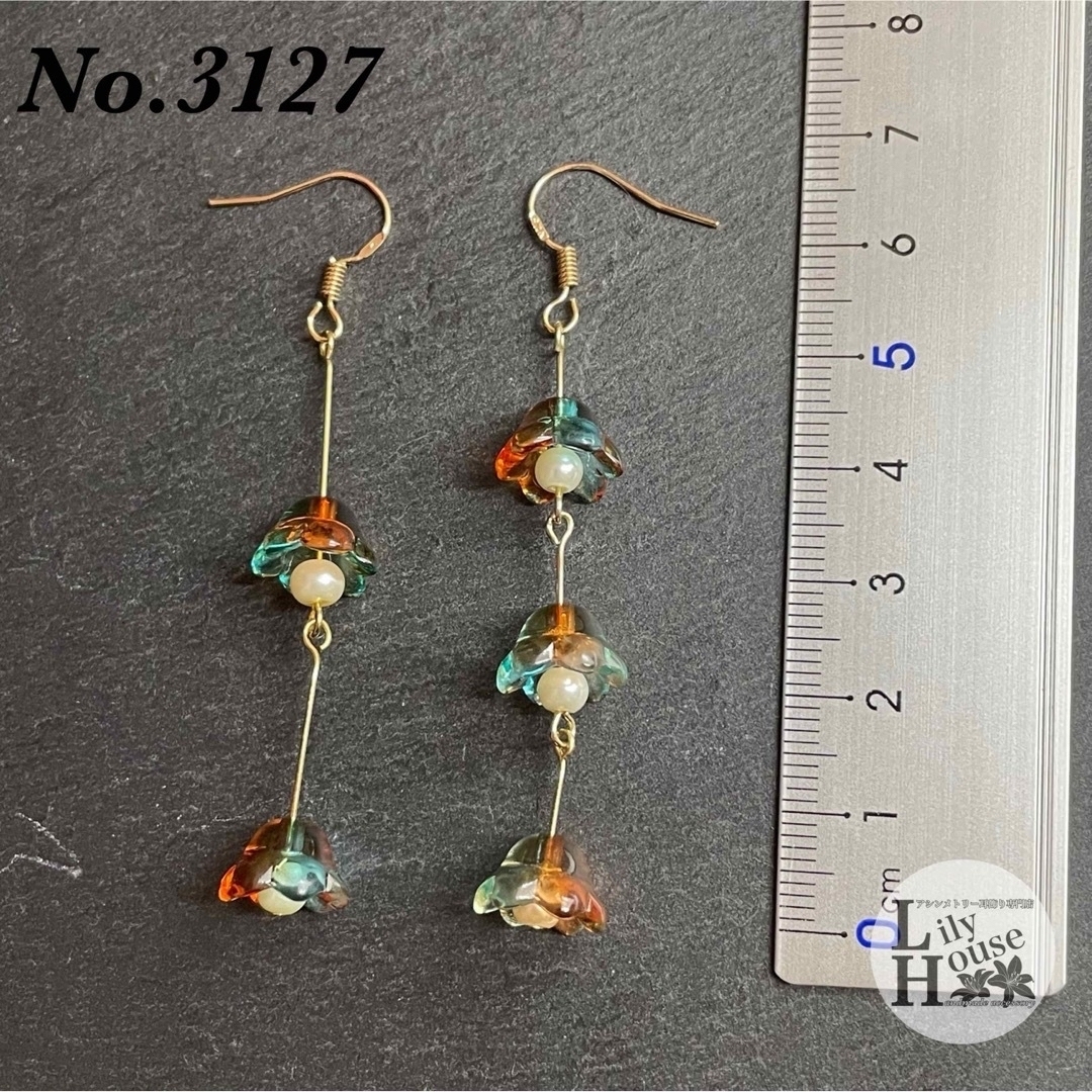 ✨新作✨ No.3127 ✴︎ グラデーション すずらん ✴︎ 大人可愛い ハンドメイドのアクセサリー(ピアス)の商品写真