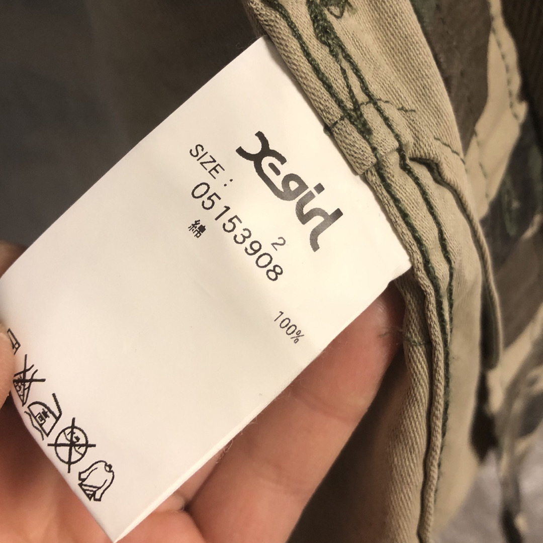 X-girl(エックスガール)のレディース　エックスガール　M  ジャケット　迷彩　カモフラ柄　上着　薄手 レディースのジャケット/アウター(スプリングコート)の商品写真