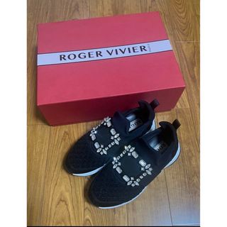 ROGER VIVIER - ロジェヴィヴィエ　ヴィヴラン　