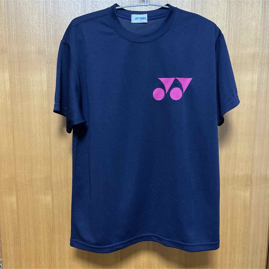 ヨネックス  バドミントン　半袖　Tシャツ スポーツ/アウトドアのスポーツ/アウトドア その他(バドミントン)の商品写真