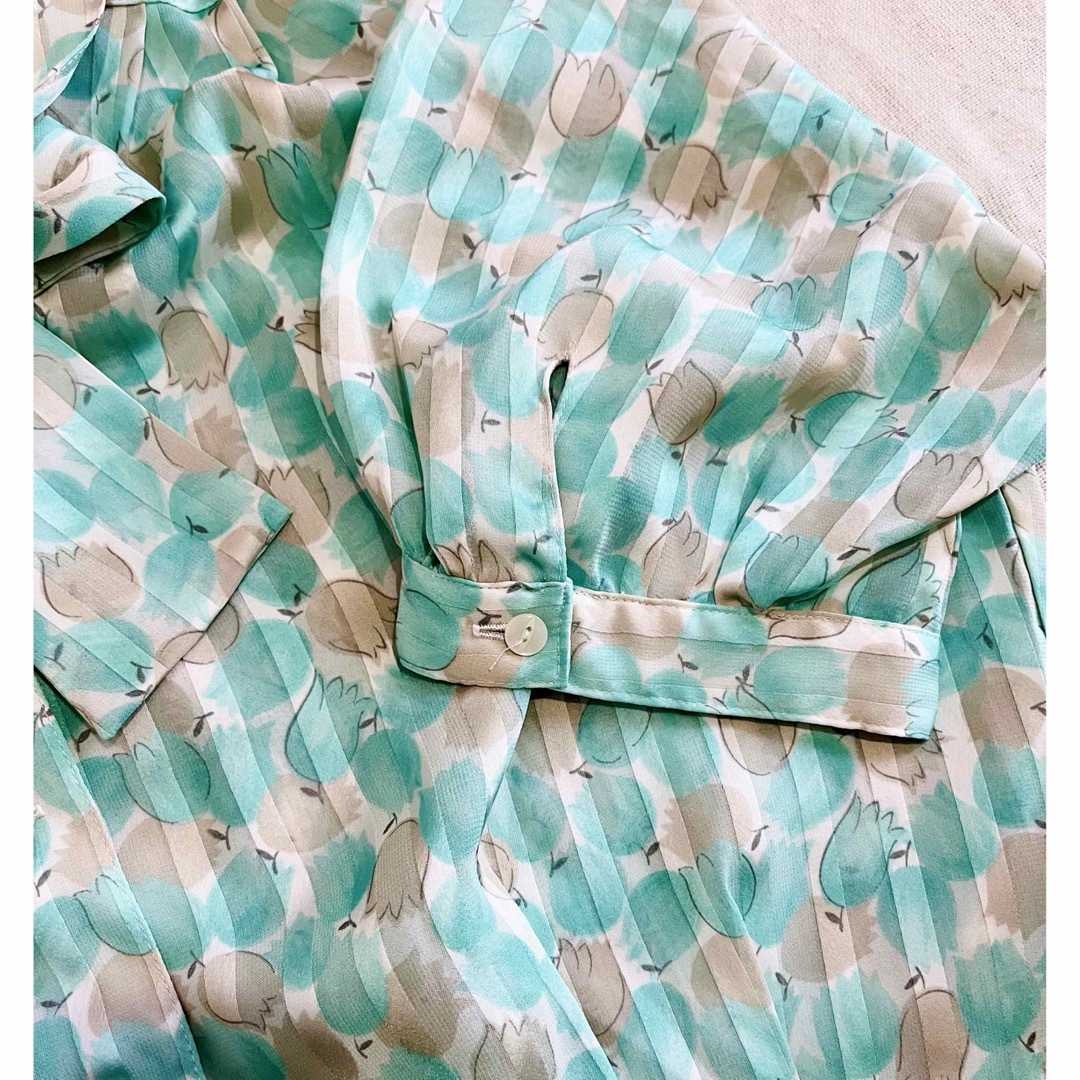 5️⃣ ribbon blouse ／ vintage レディースのトップス(シャツ/ブラウス(半袖/袖なし))の商品写真