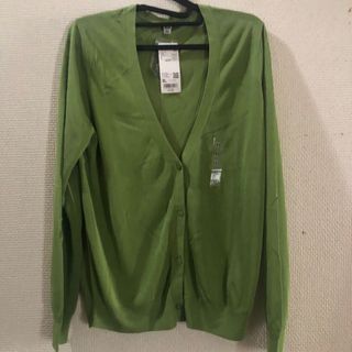 ユニクロ(UNIQLO)のUNIQLO未使用・タグ付きVネックシアーカーディガンXL抹茶(カーディガン)