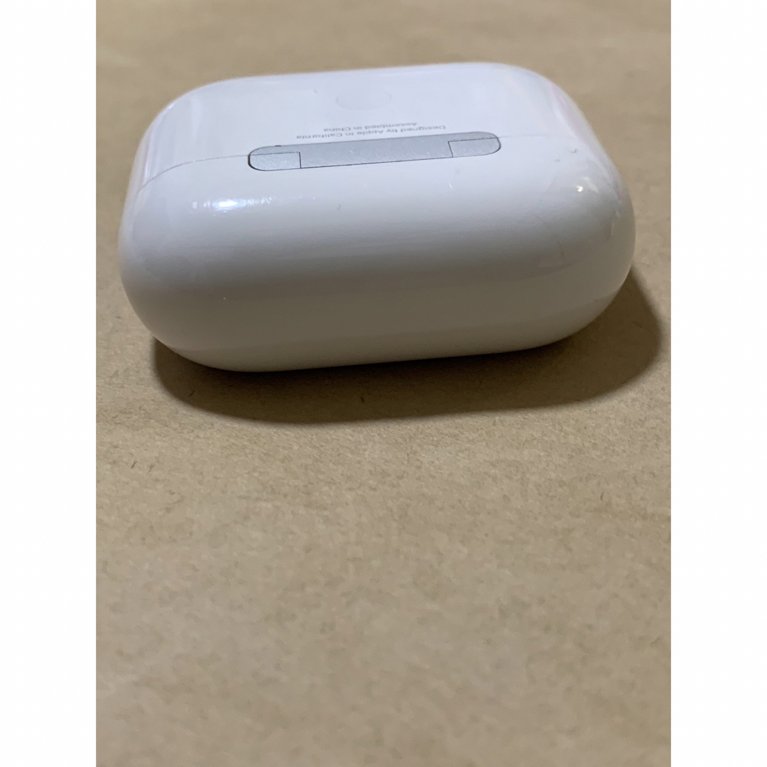 Apple(アップル)の純正◆Apple AirPods 第3世代 MagSafe 充電器 ケース＿1 スマホ/家電/カメラのオーディオ機器(ヘッドフォン/イヤフォン)の商品写真