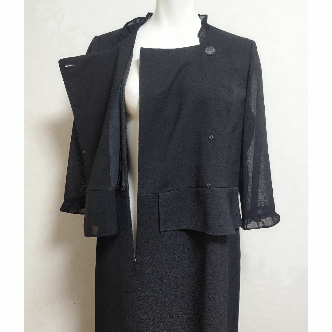 TOKYO SOIR(トウキョウソワール)の超美品　L11　東京ソワールSOIR　春夏　高級喪服ブラックフォーマルワンピース レディースのフォーマル/ドレス(礼服/喪服)の商品写真