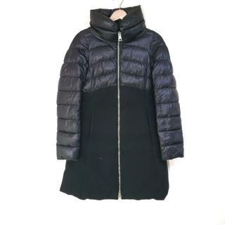 ヘルノ(HERNO)のHERNO(ヘルノ) ダウンコート サイズ40 M レディース美品  - 黒 長袖/ジップアップ/冬(ダウンコート)