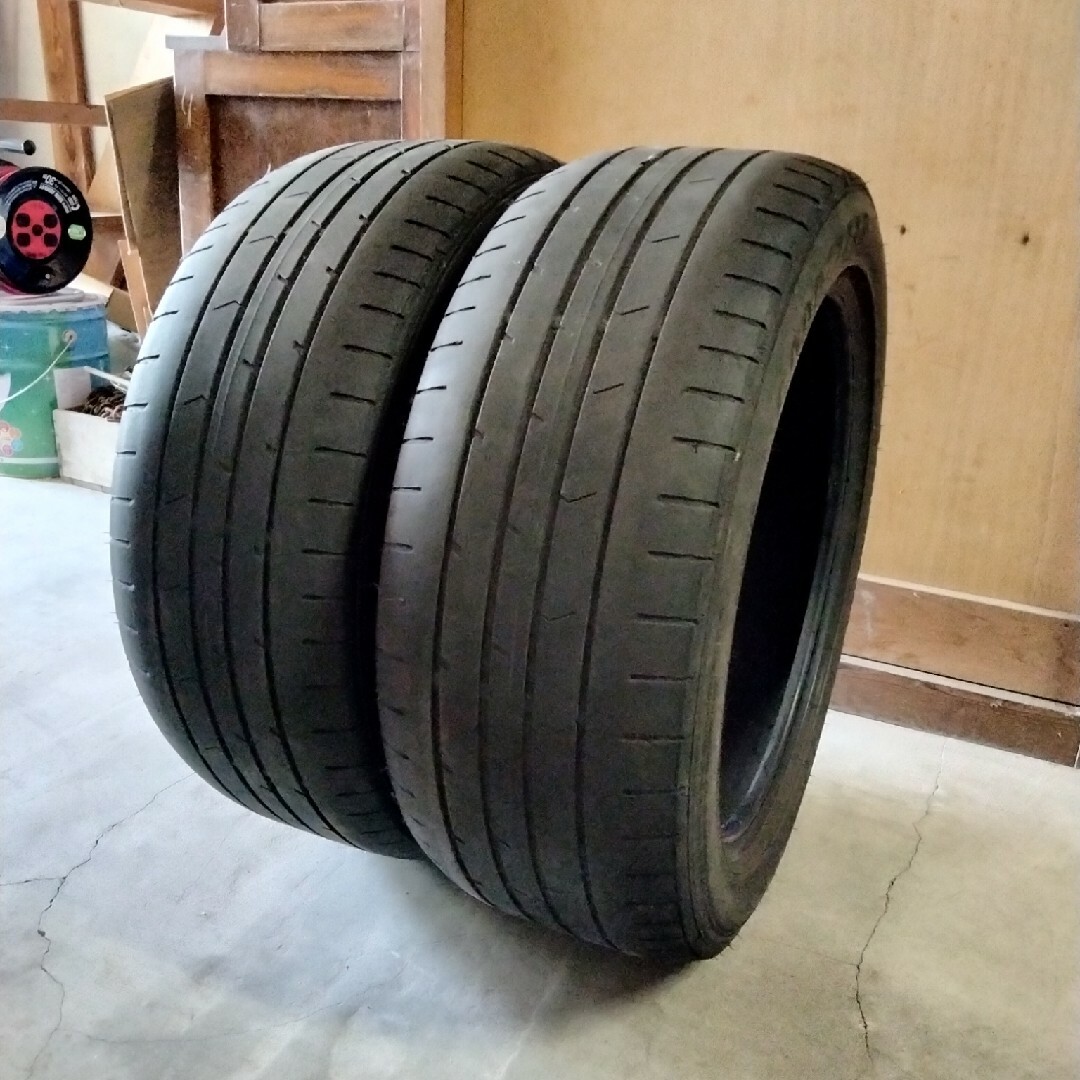 GOOD YEAR 2本　235/50R18 101W  2019年製 自動車/バイクの自動車(タイヤ)の商品写真