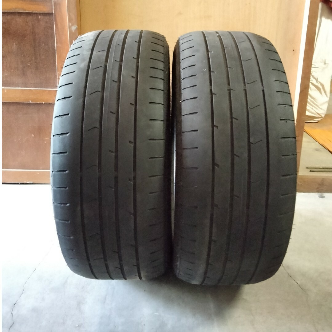 GOOD YEAR 2本　235/50R18 101W  2019年製 自動車/バイクの自動車(タイヤ)の商品写真