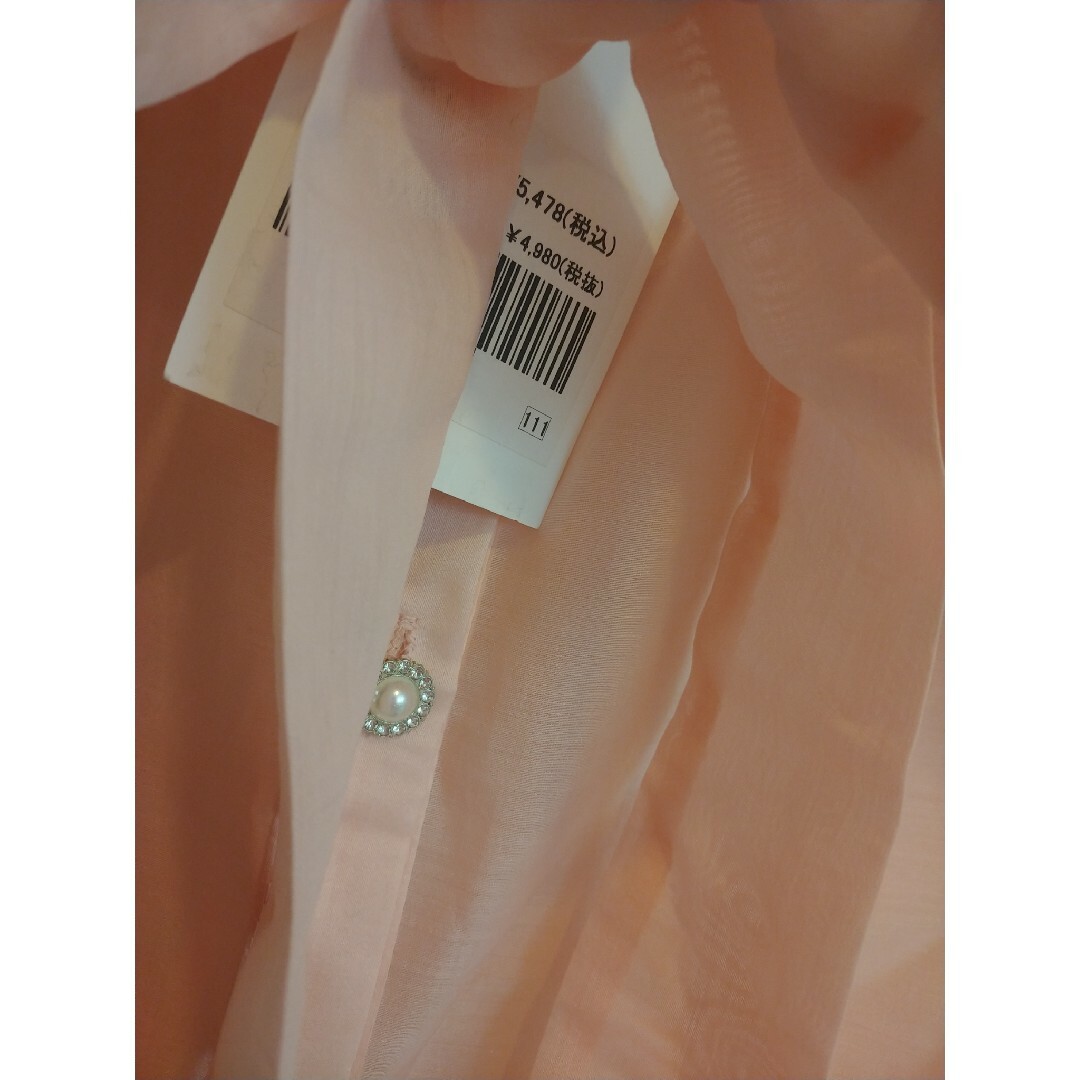 SNIDEL(スナイデル)のビジュー　サーモンピンク　トップス　リボン レディースのトップス(シャツ/ブラウス(半袖/袖なし))の商品写真