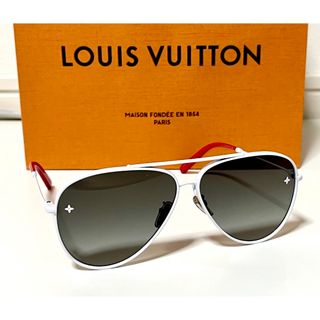 ルイヴィトン(LOUIS VUITTON)の✨極美品⚜️LOUIS VUITTON⚜️サングラス LV(サングラス/メガネ)