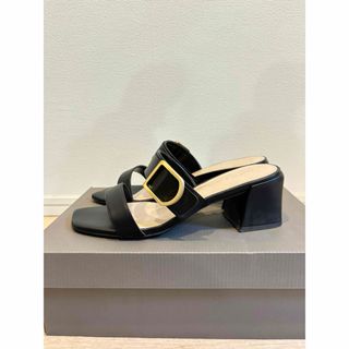 【CHARLES & KEITH】ミュール