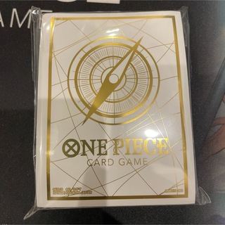 ONE PIECE - 新品　ワンピースカード　リミテッドカードスリーブ　ホワイトゴールド