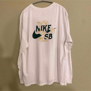 ナイキ(NIKE)のNIKE SB ロンT(Snaked L/S Tee White) XL(Tシャツ/カットソー(七分/長袖))