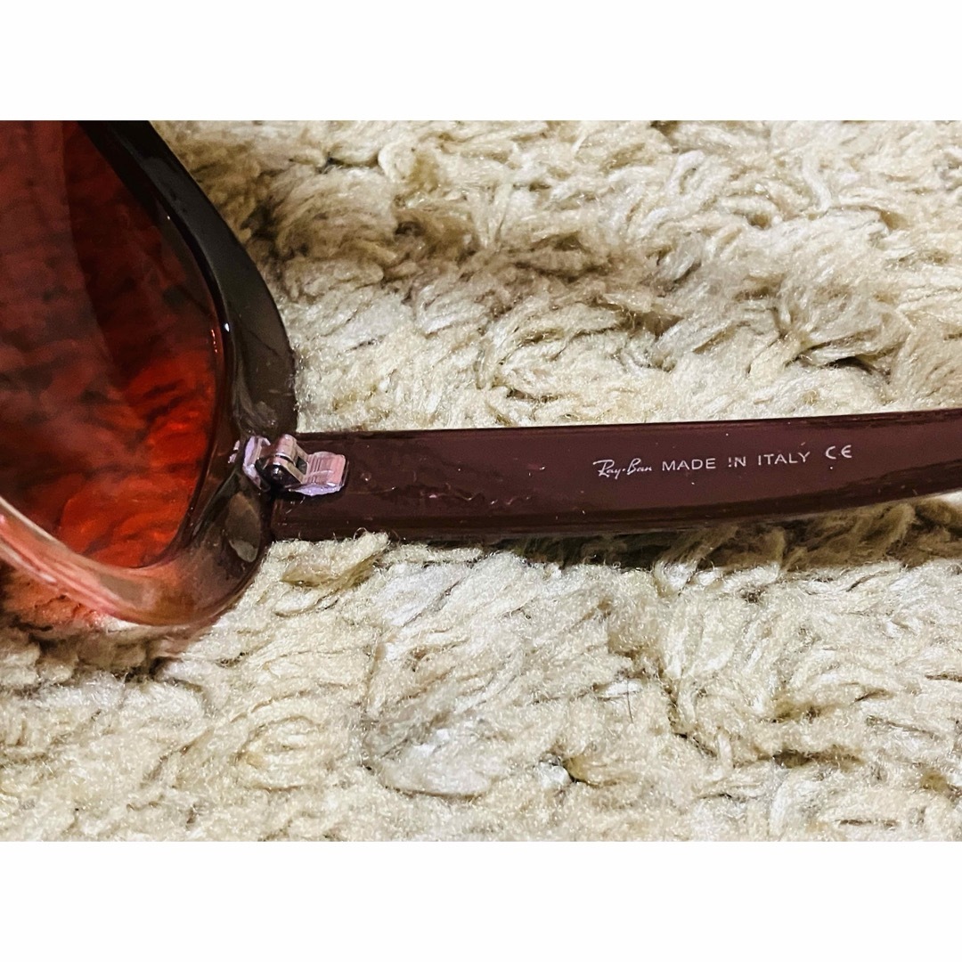 Ray-Ban(レイバン)の美品 レイバン 純正 サングラス 4098 専用ケース 付レッド Ray Ban レディースのファッション小物(サングラス/メガネ)の商品写真