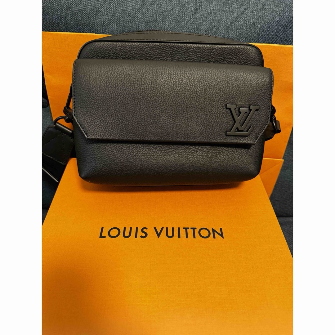 LOUIS VUITTON(ルイヴィトン)のLOUIS VUITTON  M22482 ファストラインメッセンジャー  メンズのバッグ(トートバッグ)の商品写真