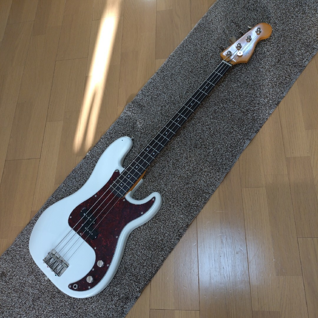 SQUIER(スクワイア)のSquier classic vibe プレシジョンベース 楽器のベース(エレキベース)の商品写真